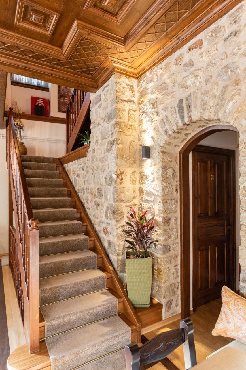 Kaza Guesthouse Діміцана Екстер'єр фото
