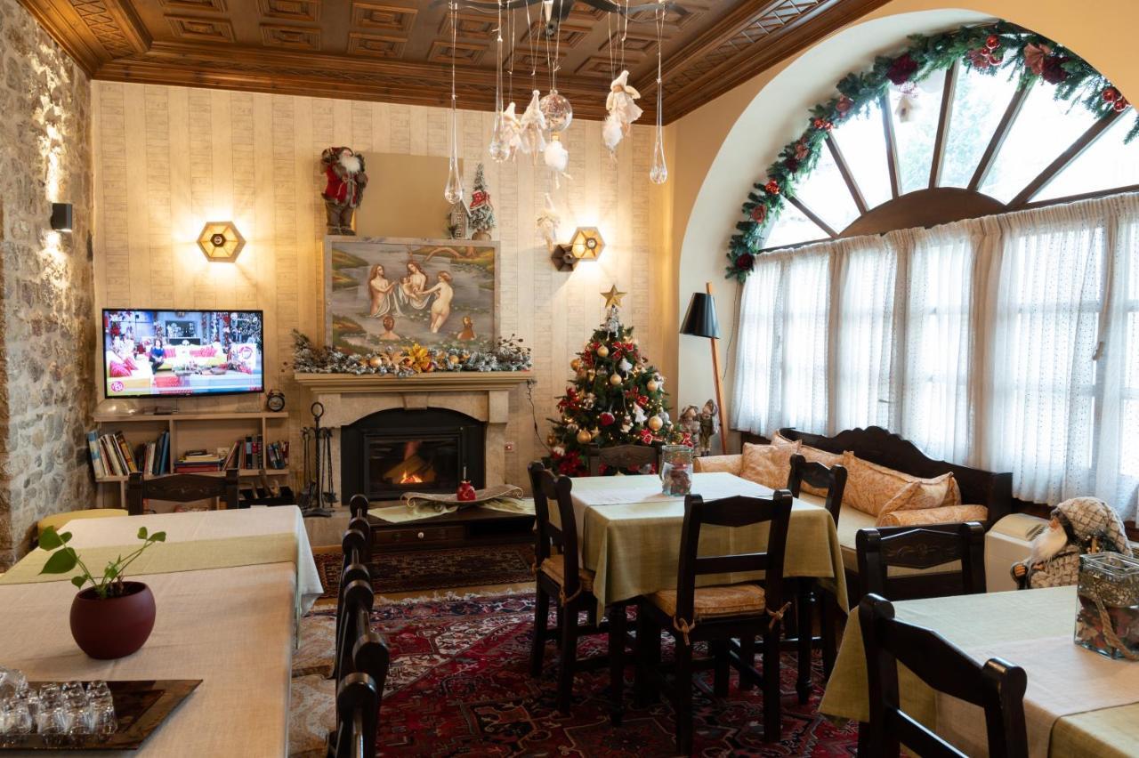 Kaza Guesthouse Діміцана Екстер'єр фото